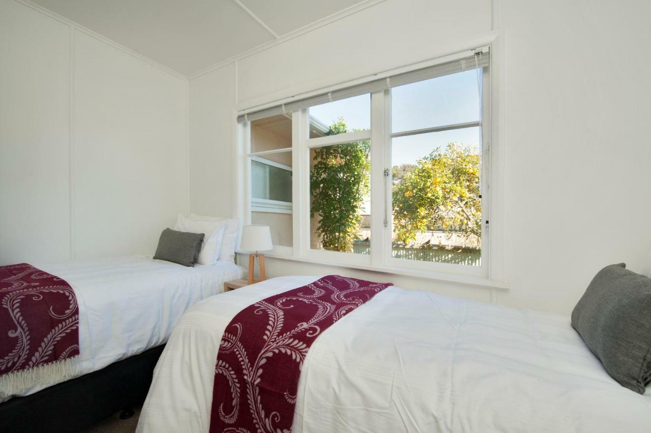 Villa Monaco Waterside Magic Nelson Esterno foto